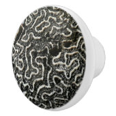 Abstraktes Foto der Schwarzen und Weißen Koralle I Keramikknauf (Rechts)