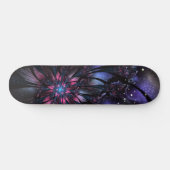 Abstraktes Fraktal Blume Design. Skateboard (Horizontal)