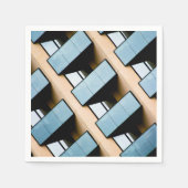 Abstraktes Gebäude in Blau und Beige Serviette (Vorderseite)