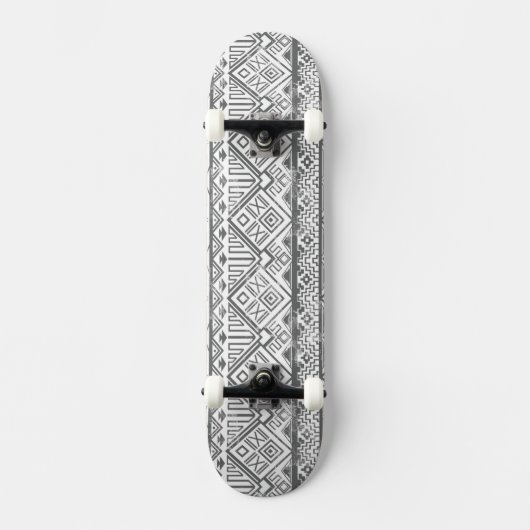 Abstraktes geometrisches aztekisches Muster 2 Skateboard (Vorderseite)
