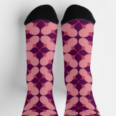 Abstraktes geometrisches Muster in rosa und Lila T Socken (Oben)