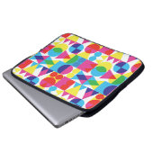 Abstraktes geometrisches Muster. Laptopschutzhülle (Vorne Knopf)