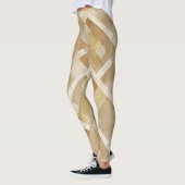 Abstraktes geometrisches Muster mit Metallic Leggings (Links)