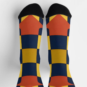 Abstraktes geometrisches Muster mit Pfeilen Socken
