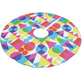 Abstraktes geometrisches Muster. Polyester Weihnachtsbaumdecke (Schrägansicht)