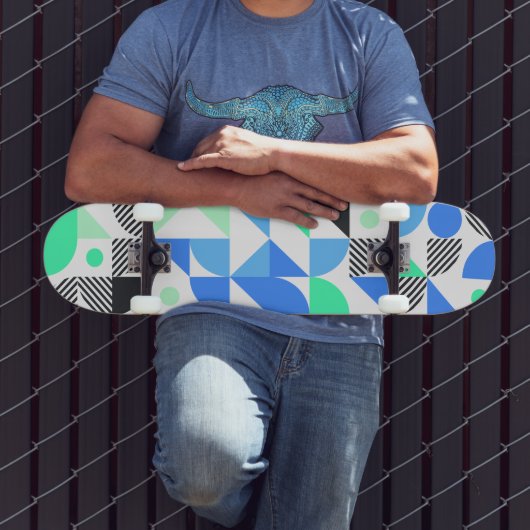 Abstraktes geometrisches Muster Skateboard (Außenbereich 3)