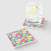 Abstraktes geometrisches Muster. Steinuntersetzer (Seitenansicht)