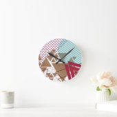 Abstraktes geometrisches Zahlenmuster Runde Wanduhr (Zuhause)