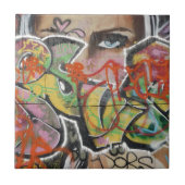 abstraktes Gesicht der Graffitikunstwandtextart Fliese (Vorderseite)