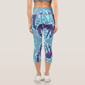 Abstraktes Giraffenmuster Capri Leggings (Rückseite)