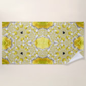 Abstraktes Gold-Fraktal Strandtuch (Vorderseite)