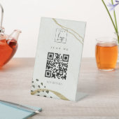 Abstraktes Ivory Gold Black Gray Stone QR-Logo Sockelschild (In SItu)