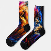 Abstraktes kosmische Tierwelt-Löwenporträt Socken (Linkes Detail)