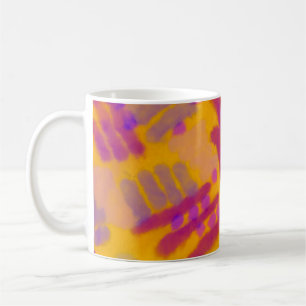 Abstraktes kreatives Zeichnen. Herbstfarben Hinter Kaffeetasse
