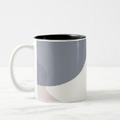 Abstraktes Kunstdesign Lila Zweifarbige Tasse (Links)