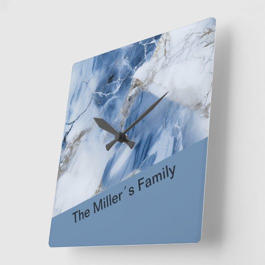 abstraktes Küstenmuster aus blauem Marmor Quadratische Wanduhr (Winkel)