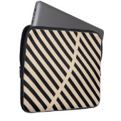 Abstraktes Laserschnittfeld Laptopschutzhülle (Vorne Rechts)