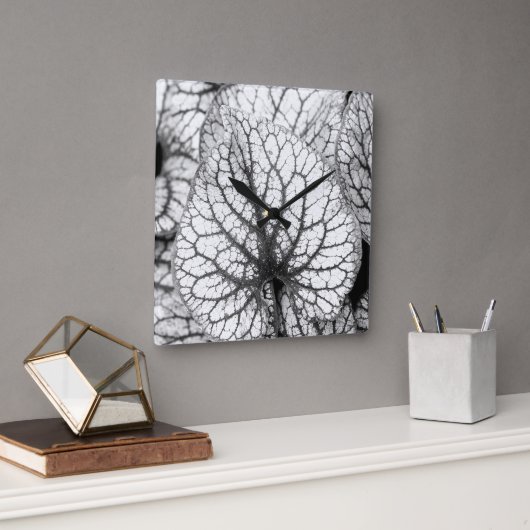 Abstraktes Leaf Quadratische Wanduhr (Büro)