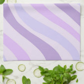 Abstraktes Lila blaues Groovy Stripe Liquid Muster Geschirrtuch (Gefaltet)