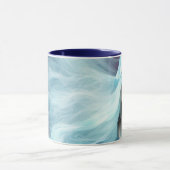 Abstraktes Mädchen mit Flower Hair Tasse (Zentrum)