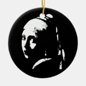 Abstraktes Mädchen mit Perlenohrring Keramik Ornament (Vorne)