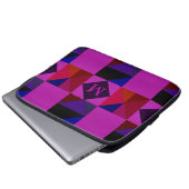 Abstraktes Magenta geometrisches Muster Monogramm Laptopschutzhülle (Vorne Knopf)