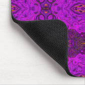 Abstraktes Magenta- und Schwarz-Groovy-Muster Mousepad (Ecke)