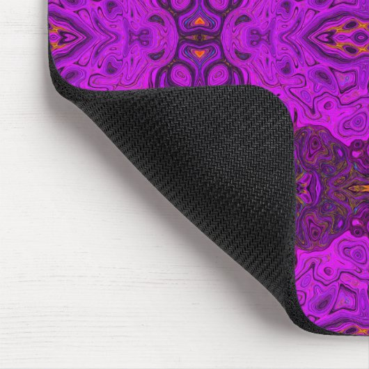 Abstraktes Magenta- und Schwarz-Groovy-Muster Mousepad (Ecke)