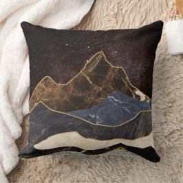 Abstraktes Marmorgebirge unter dem Sternenhimmel Kissen