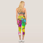 Abstraktes mehrfarbiges Splash-Design Capri Leggings (Rückseite)