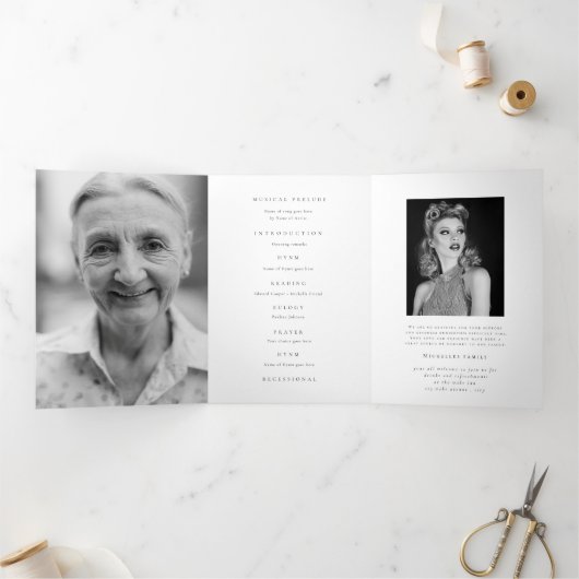 Abstraktes Memoryprogramm mit Aquamarin rosa Blume Dreifach-gefaltete Programmkarte (Innenseite)