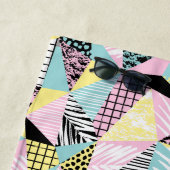 Abstraktes Memphis Muster individuelles Texttücher Strandtuch (Beispiel)