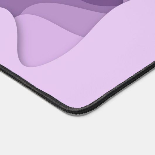 Abstraktes, modernes Lavendel Waves Gaming Office Schreibtischunterlage (Ecke)