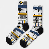 Abstraktes modernes Schwarz-weiß-gelbes Ornament Socken (Linkes Detail)