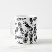 Abstraktes modernes Schwarz-weißes Ananasmuster Kaffeetasse (Vorderseite Links)