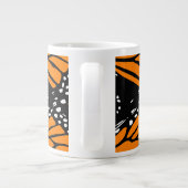 Abstraktes Monarch Butterfly Design Jumbo-Tasse (Rückseite)
