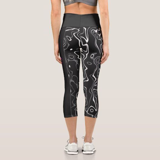 abstraktes Monogramm Schwarz-weißer Damaskus Capri Leggings (Rückseite)