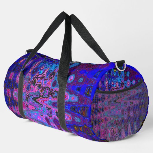 Abstraktes Mosaik-Rosa und blaues Wavy-Retro Duffle Bag (Rechte Ecke)