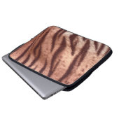 Abstraktes Muster aus Poly-Tiger. Natur Laptopschutzhülle (Vorne Knopf)