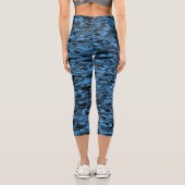 Abstraktes Muster Blau Capri Leggings (Rückseite)
