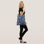 Abstraktes Muster der Navy Blue Nature Tasche (Am Model)