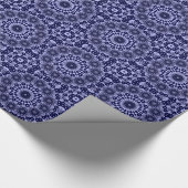 Abstraktes Muster in Blau und Weiß Geschenkpapier (Ecke)