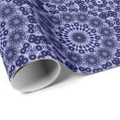 Abstraktes Muster in Blau und Weiß Geschenkpapier (Rolleneckpunkt)