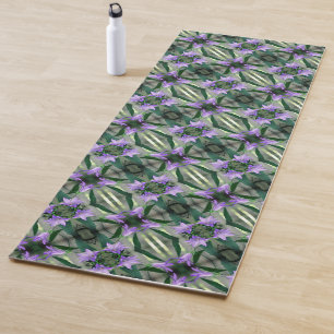 Abstraktes Muster in zarten violetten Blumen Yogamatte