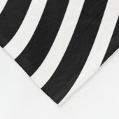 Abstraktes Muster mit schwarz-weißen Linien Fleecedecke (Ecke)