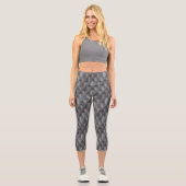 Abstraktes Muster von Grauen und Silberbaum Capri Leggings (Vorderseite)