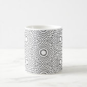Abstraktes nahtloses Mandala-Design in Schwarz-Wei Kaffeetasse (Mittel)