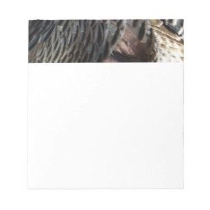 Abstraktes Naturdesign mit Wildtruthahnfedern Notizblock