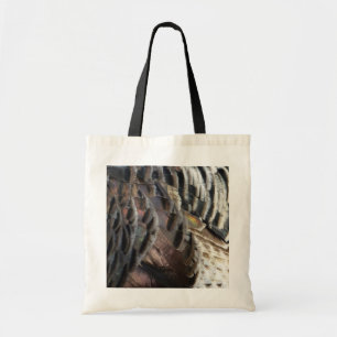 Abstraktes Naturdesign mit Wildtruthahnfedern Tragetasche