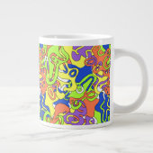 Abstraktes Neon-Doodle-Labyrinth-Muster Jumbo-Tasse (Rechts)